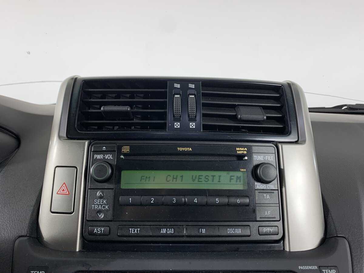 Б/У Тойота Лэнд Крузер Прадо 2011 года. Фото: #15