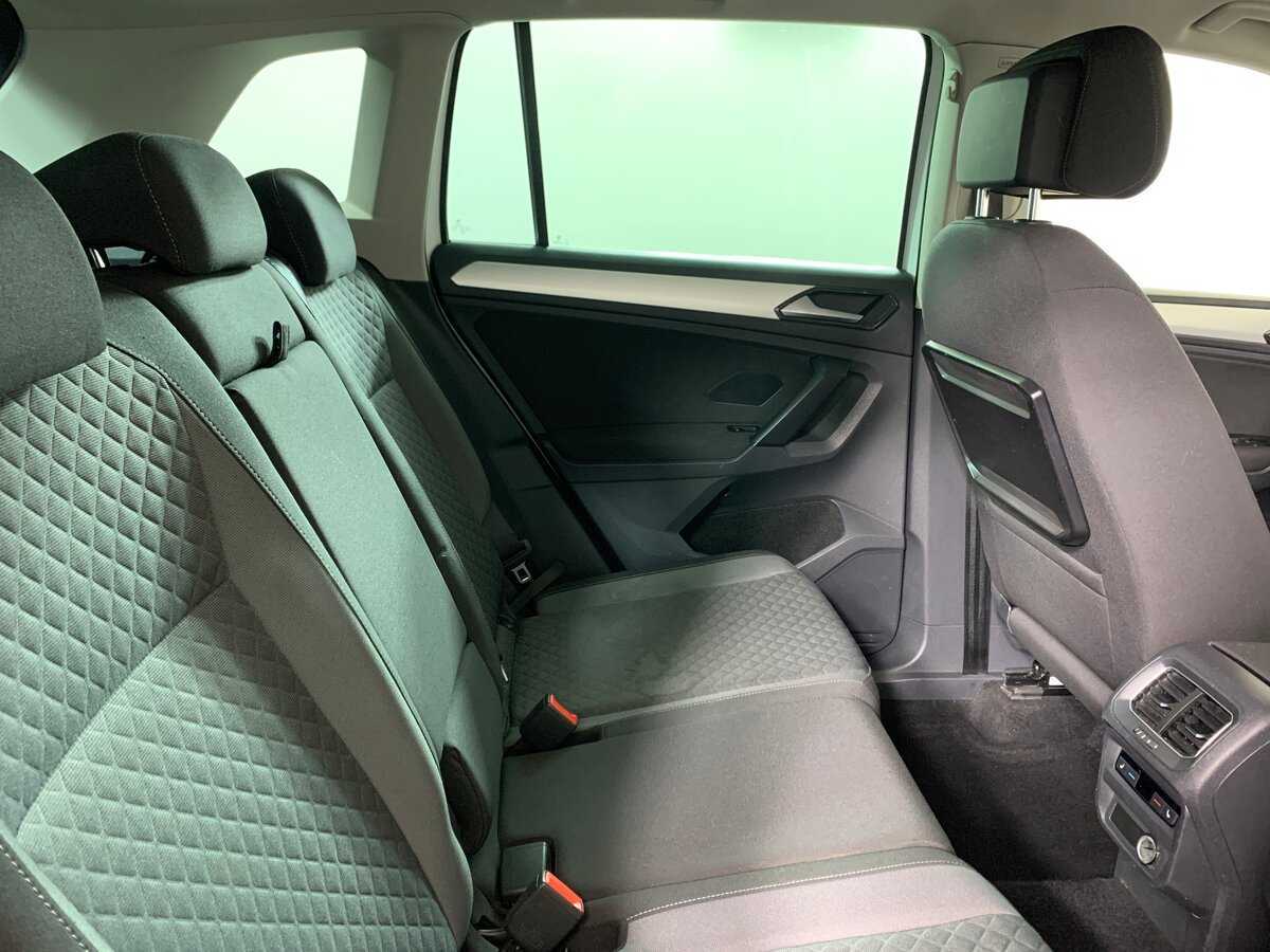 Б/У Фольксваген Тигуан 2017 года. Фото: #17