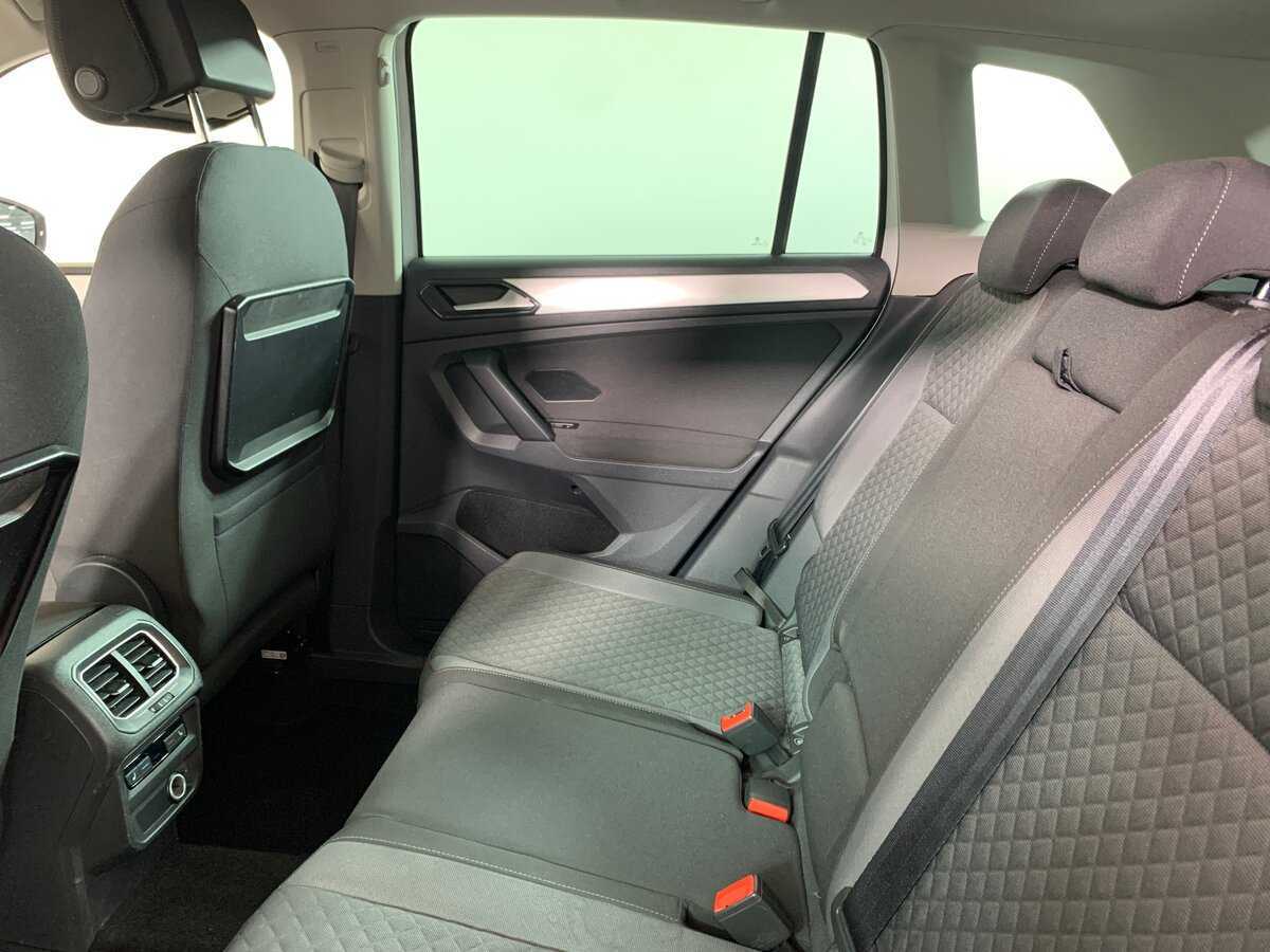 Б/У Фольксваген Тигуан 2017 года. Фото: #18