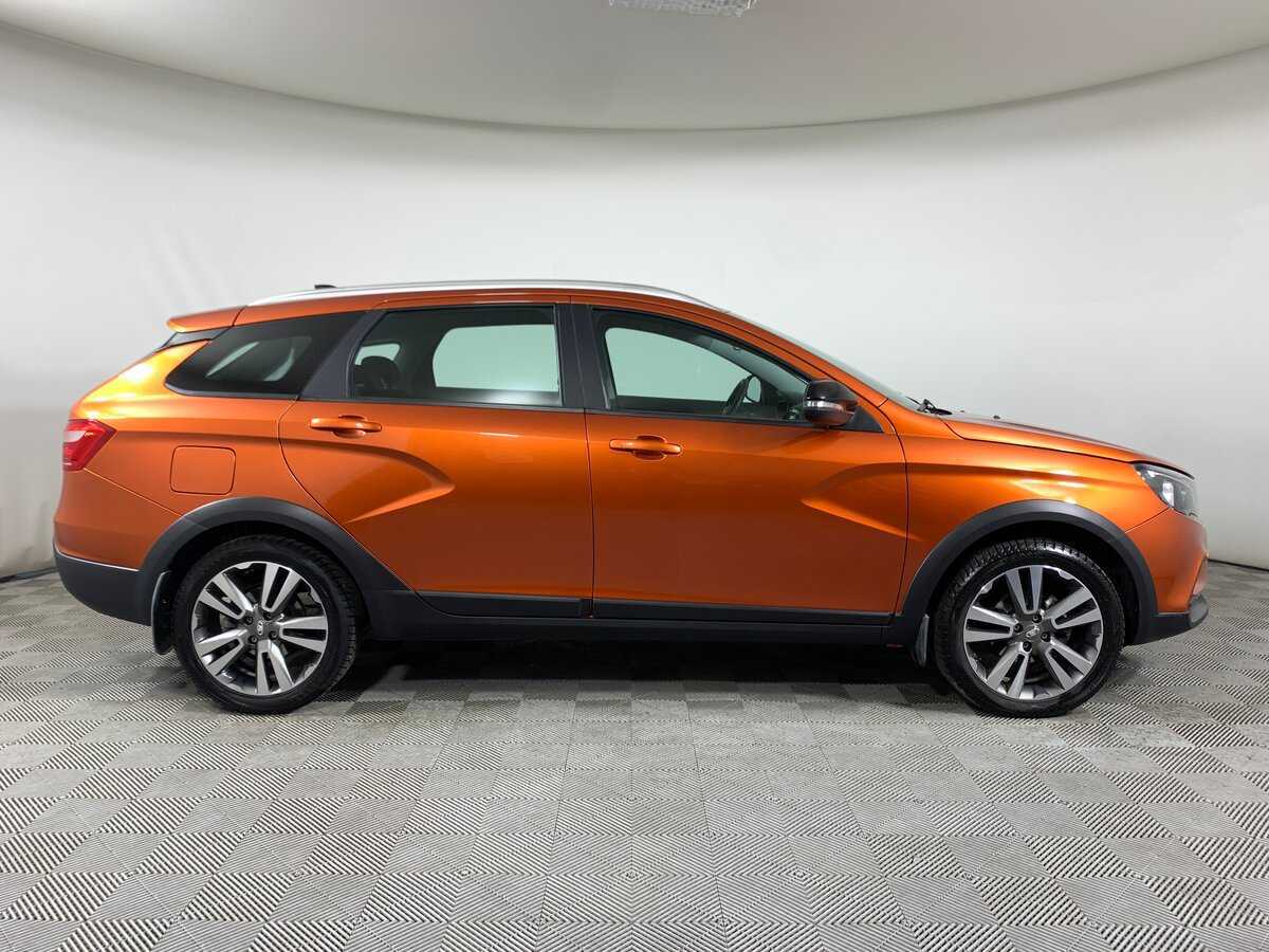 Б/У Лада (ВАЗ) Веста 2021 года. Фото: #3