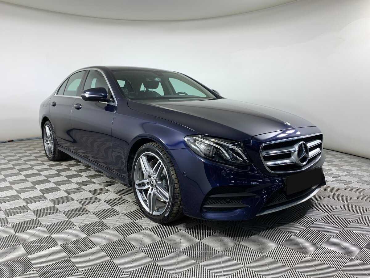Б/У Мерседес-Бенц Е-Класс 2020 года. Фото: #2
