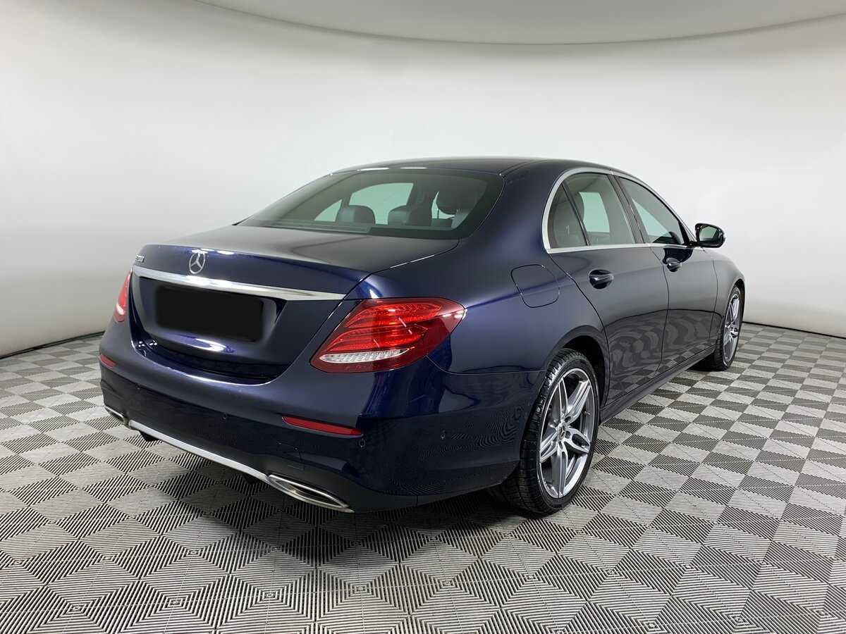 Б/У Мерседес-Бенц Е-Класс 2020 года. Фото: #4