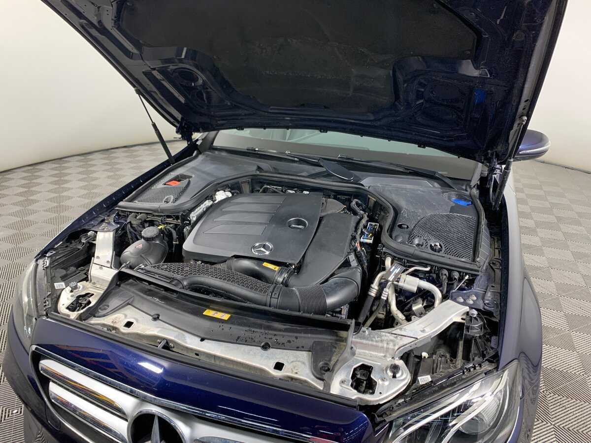 Б/У Мерседес-Бенц Е-Класс 2020 года. Фото: #10