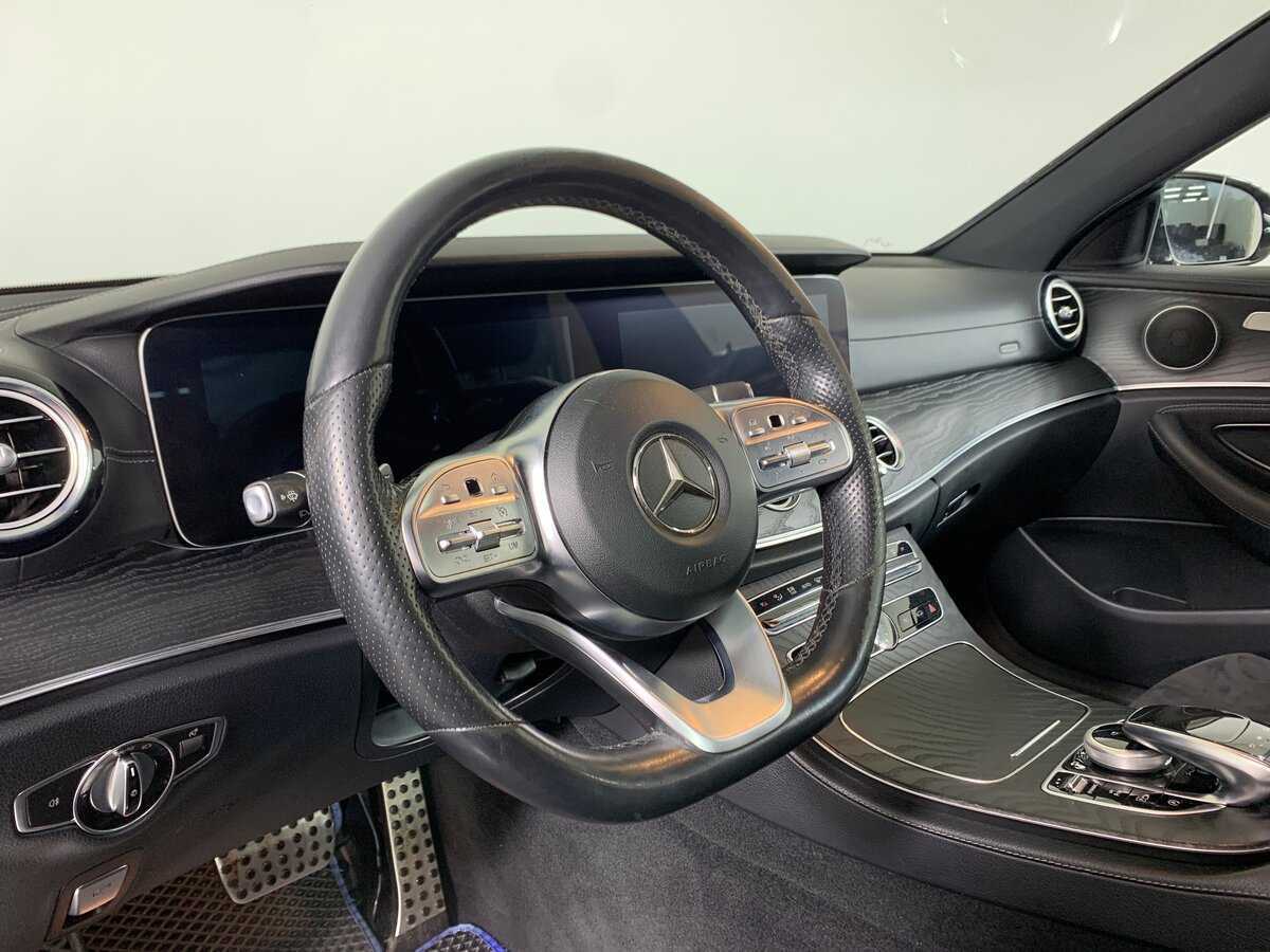 Б/У Мерседес-Бенц Е-Класс 2020 года. Фото: #11