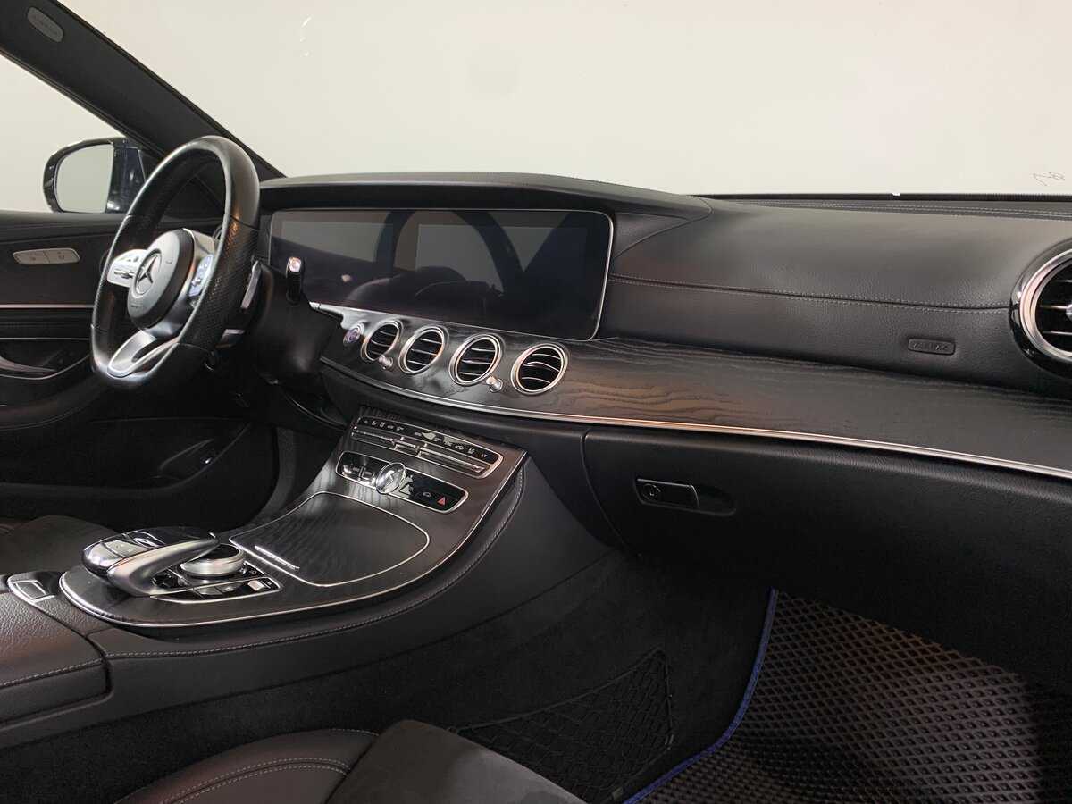 Б/У Мерседес-Бенц Е-Класс 2020 года. Фото: #13