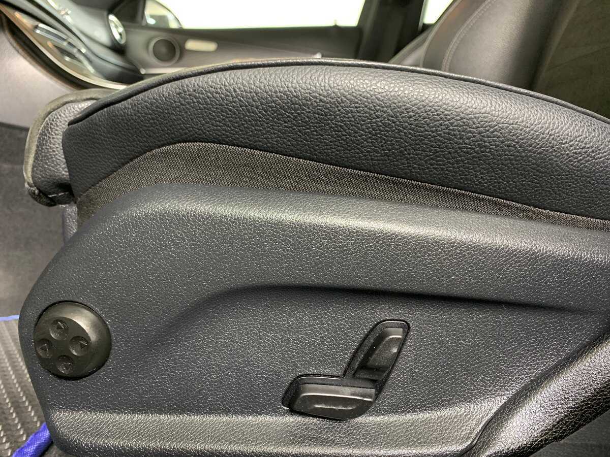 Б/У Мерседес-Бенц Е-Класс 2020 года. Фото: #16