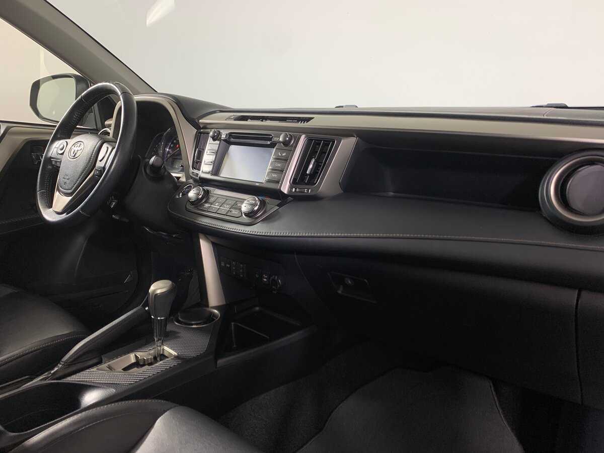 Б/У Тойота Рав4 2014 года. Фото: #13