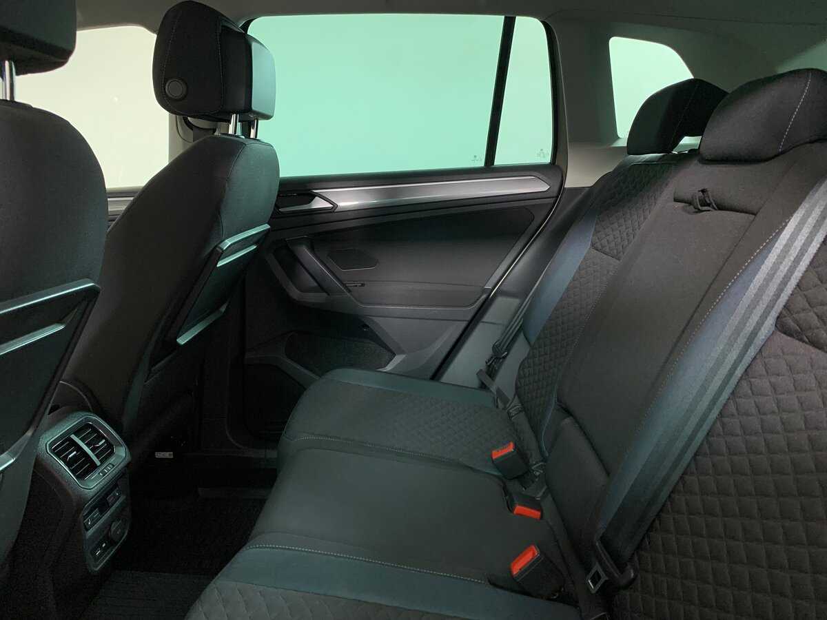 Б/У Фольксваген Тигуан 2019 года. Фото: #18