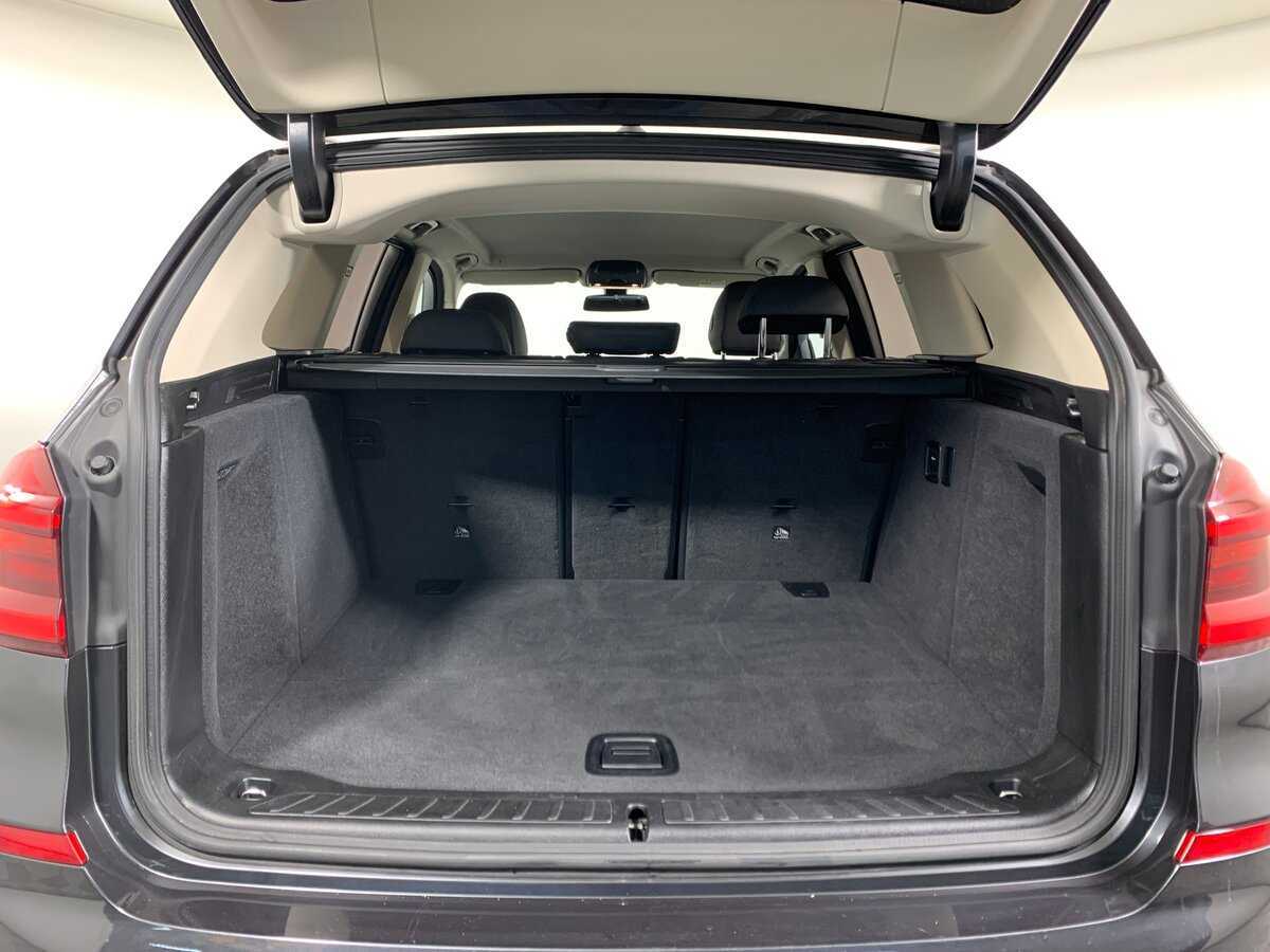 Б/У БМВ Икс3 2021 года. Фото: #19