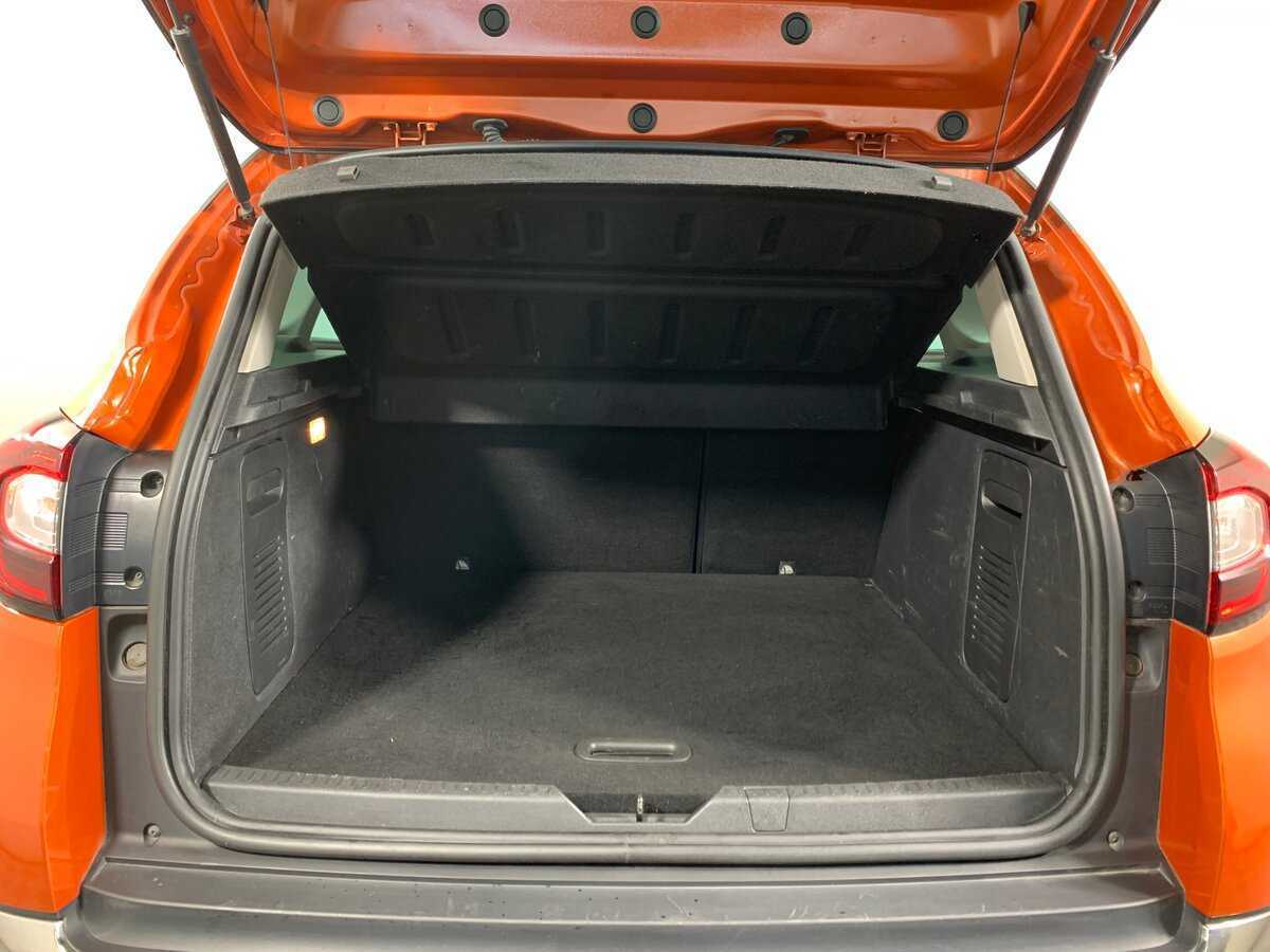 Б/У Рено Каптюр 2016 года. Фото: #19