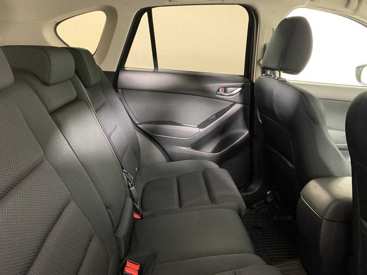 Б/У Мазда Ц-Икс-5 2015 года. Фото: #17