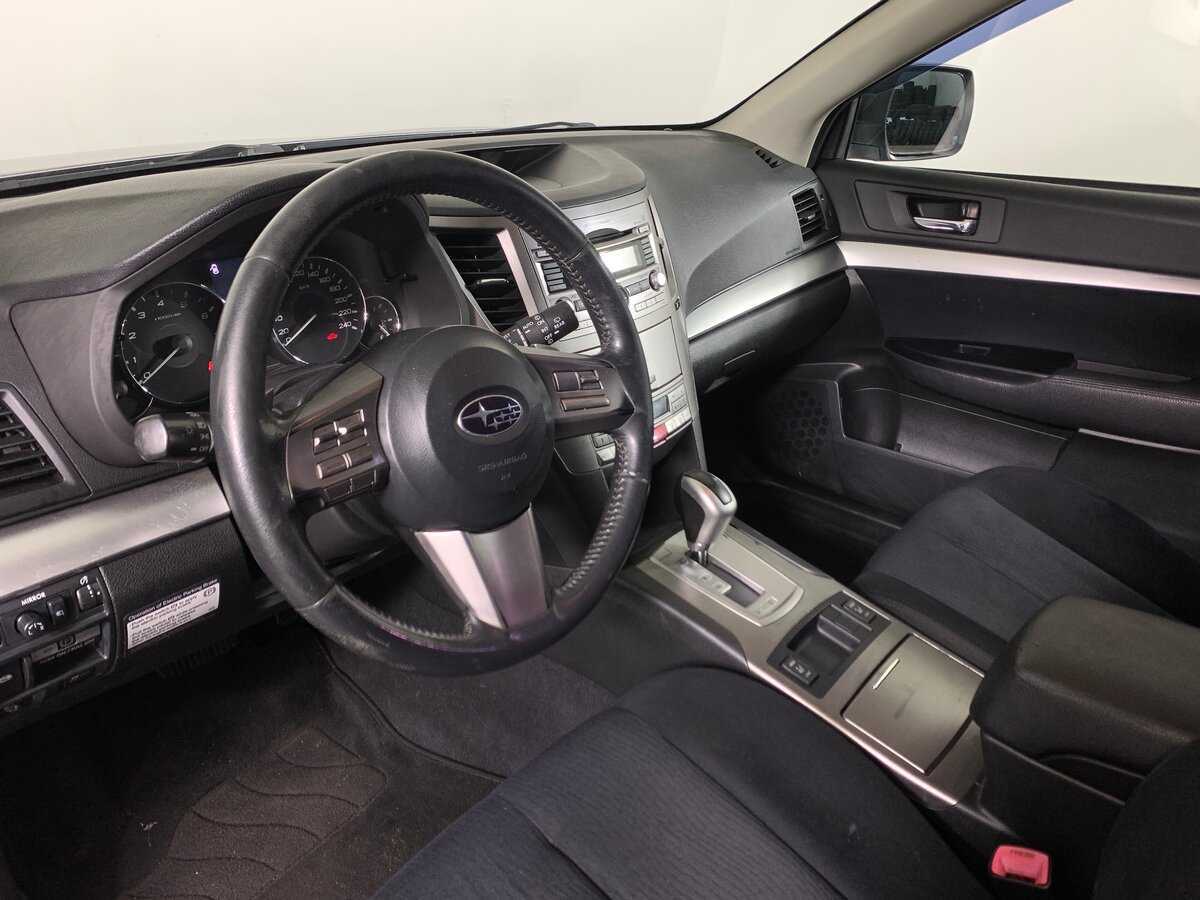 Б/У Субару Аутбэк 2010 года. Фото: #10