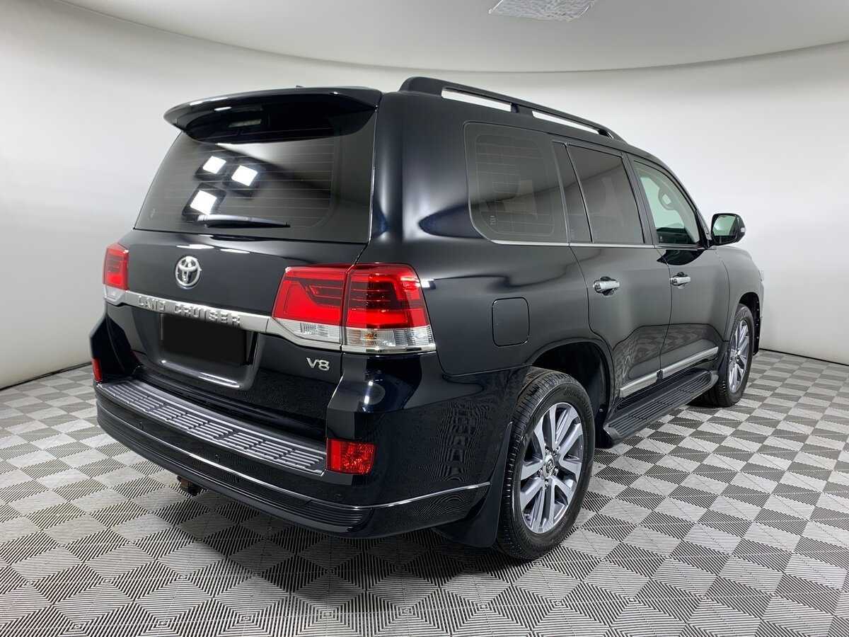 Б/У Тойота Лэнд Крузер 2018 года. Фото: #4