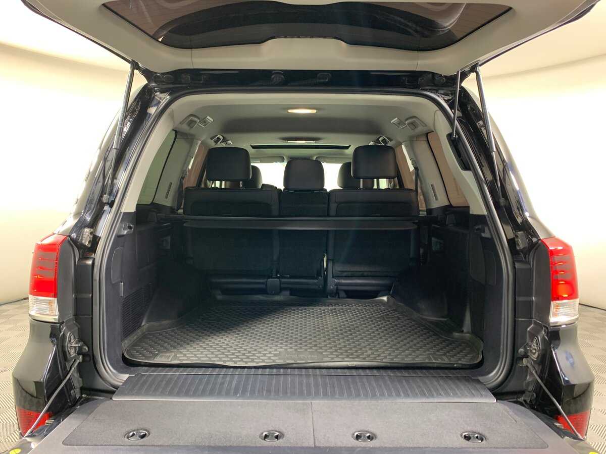 Б/У Тойота Лэнд Крузер 2018 года. Фото: #20