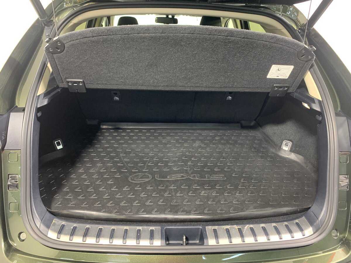 Б/У Лексус Н-Икс 2020 года. Фото: #19