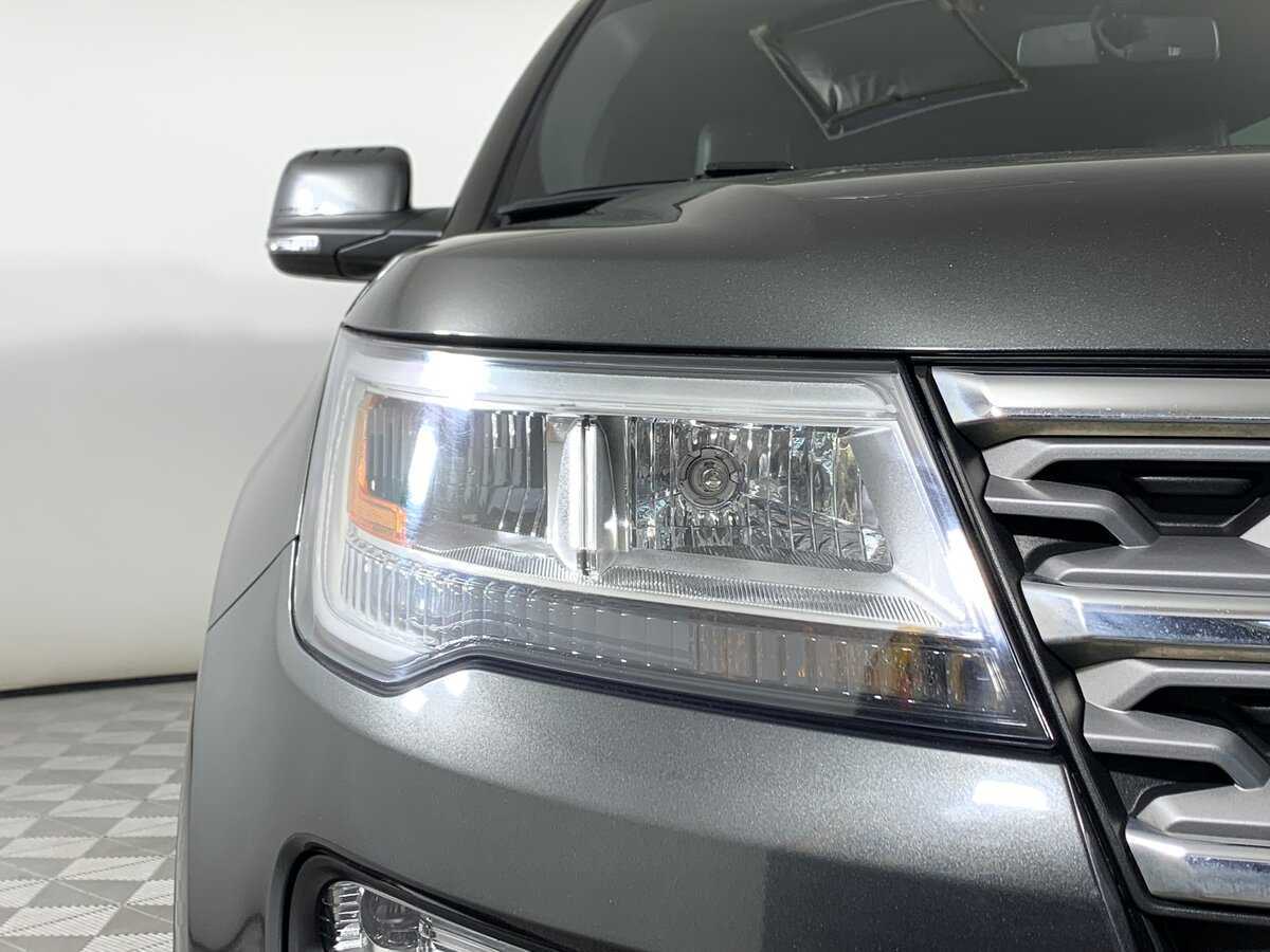 Б/У Форд Експлорер 2018 года. Фото: #9