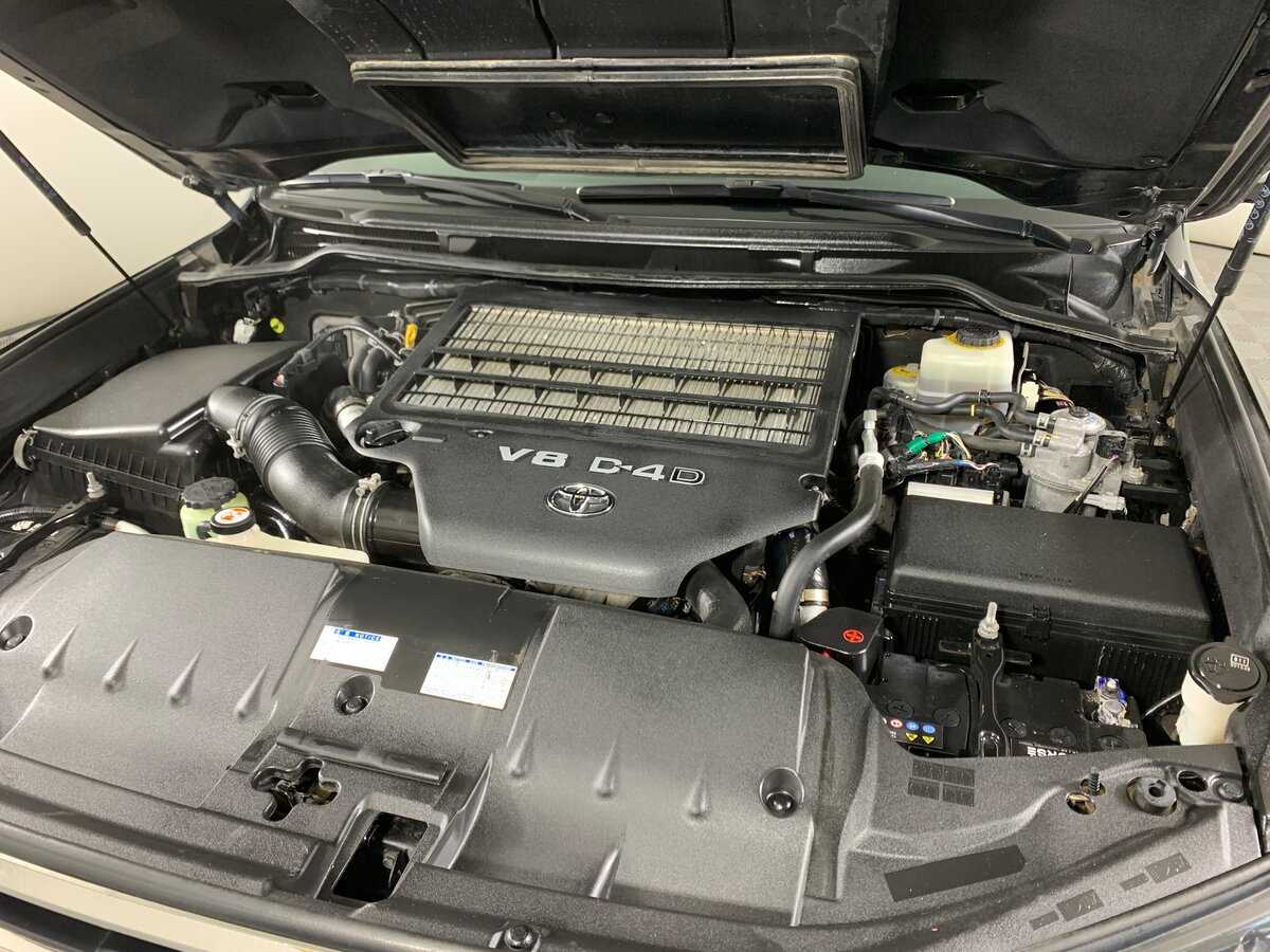 Б/У Тойота Лэнд Крузер 2016 года. Фото: #10