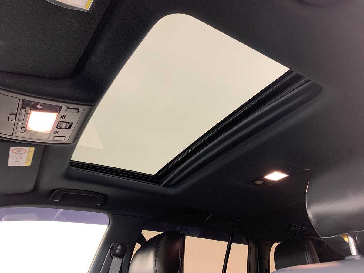 Б/У Тойота Лэнд Крузер 2016 года. Фото: #18