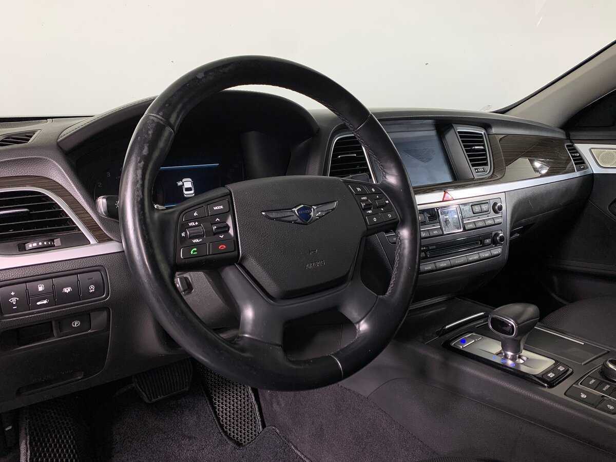 Б/У Генезис Г80 2017 года. Фото: #10