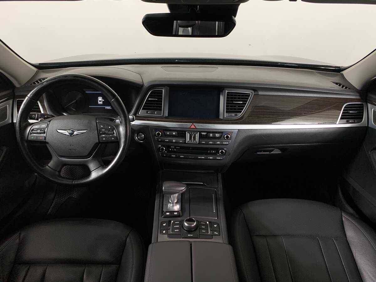 Б/У Генезис Г80 2017 года. Фото: #11