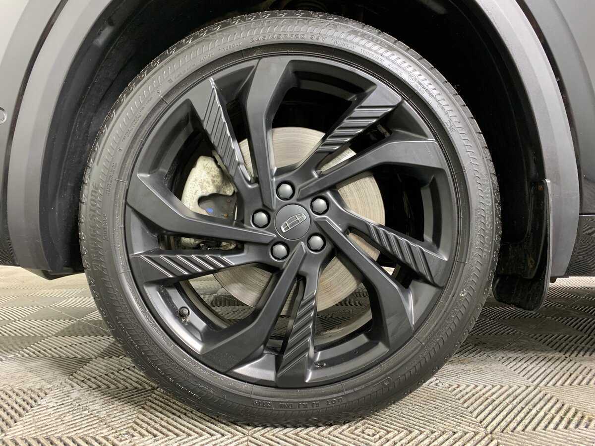 Б/У Джили Монжаро 2023 года. Фото: #8