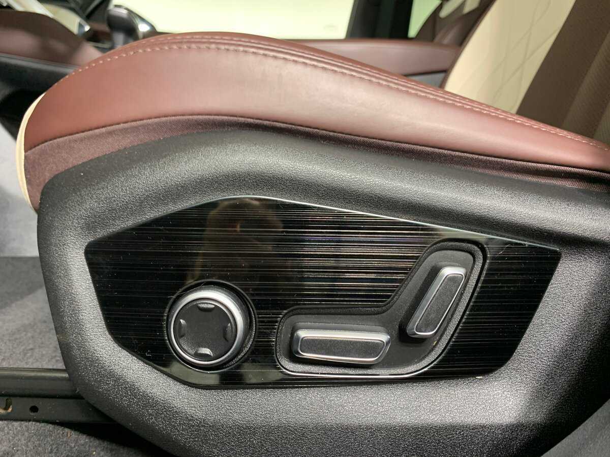 Б/У Джили Монжаро 2023 года. Фото: #16