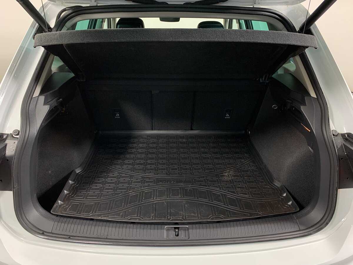 Б/У Фольксваген Тигуан 2021 года. Фото: #19