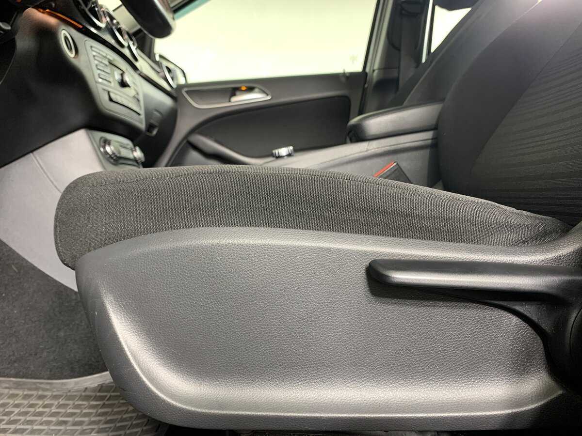 Б/У Мерседес-Бенц Б-Класс 2014 года. Фото: #16