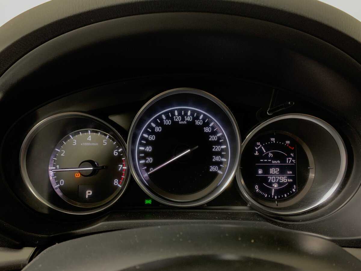 Б/У Мазда Ц-Икс-5 2019 года. Фото: #13