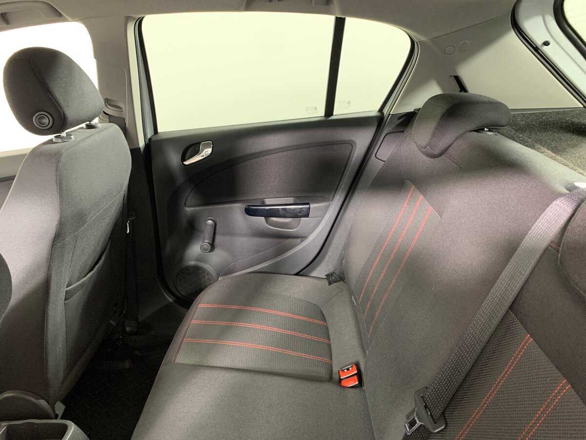 Б/У Опель Корса 2011 года. Фото: #17