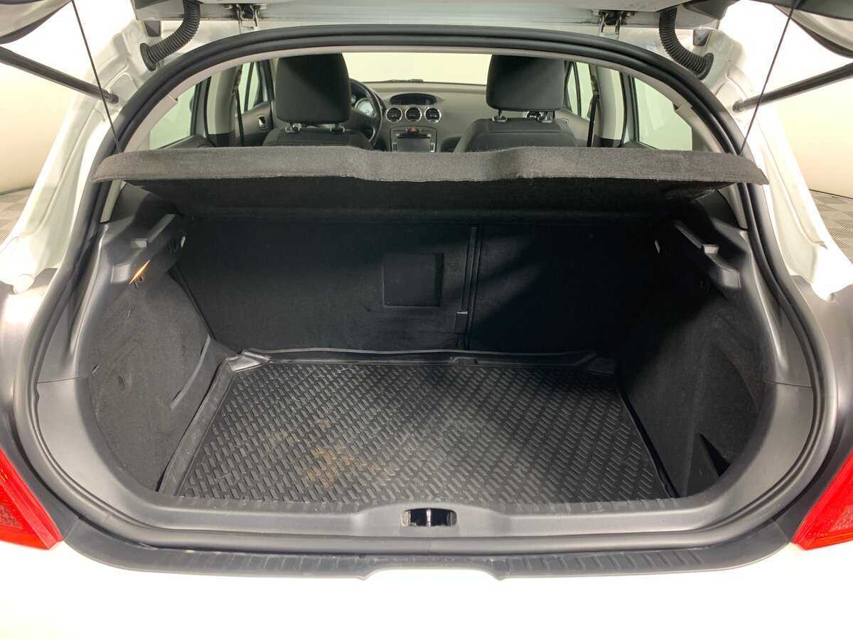 Б/У Пежо 308 2012 года. Фото: #20