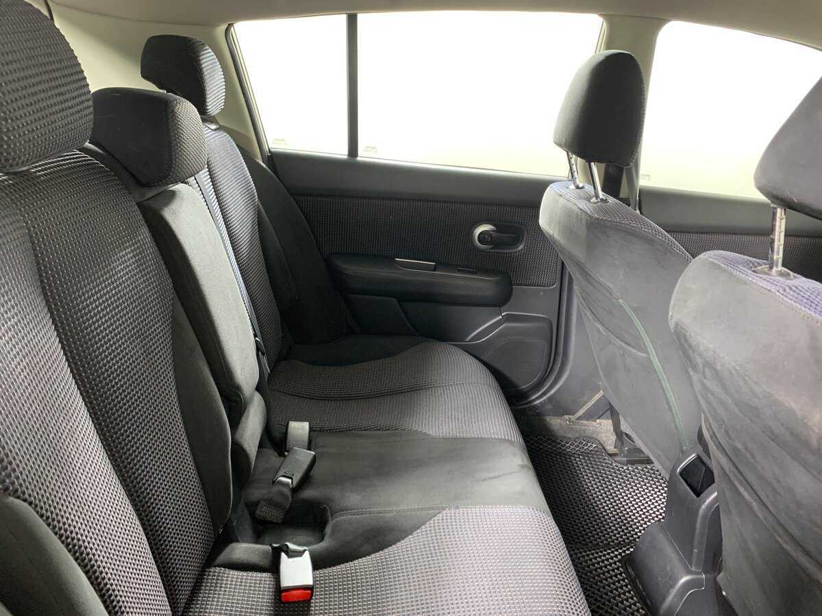 Б/У Ниссан Тиида 2010 года. Фото: #17