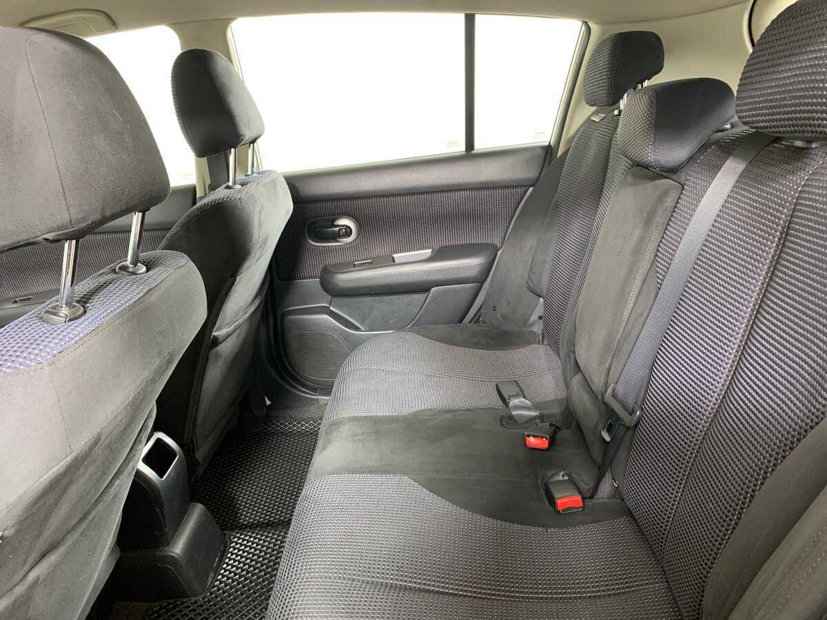 Б/У Ниссан Тиида 2010 года. Фото: #18