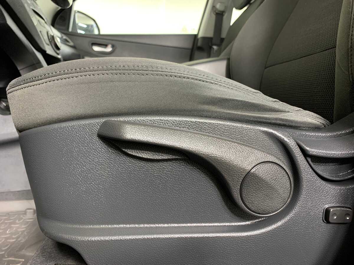 Б/У Хендай Санта Фе 2017 года. Фото: #13