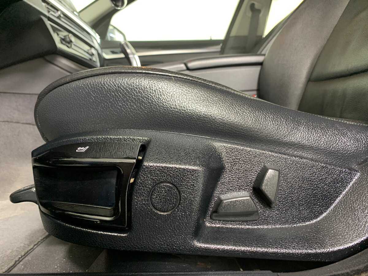 Б/У БМВ 5 серии 2012 года. Фото: #16