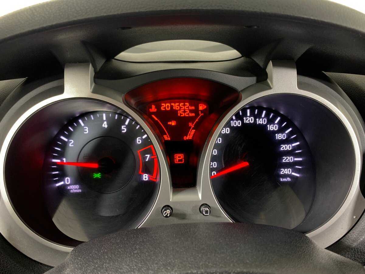 Б/У Ниссан Жук 2014 года. Фото: #12