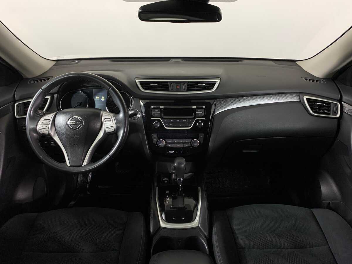 Б/У Ниссан Икс-Трейл 2016 года. Фото: #12