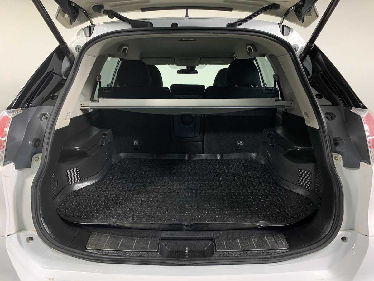 Б/У Ниссан Икс-Трейл 2016 года. Фото: #19