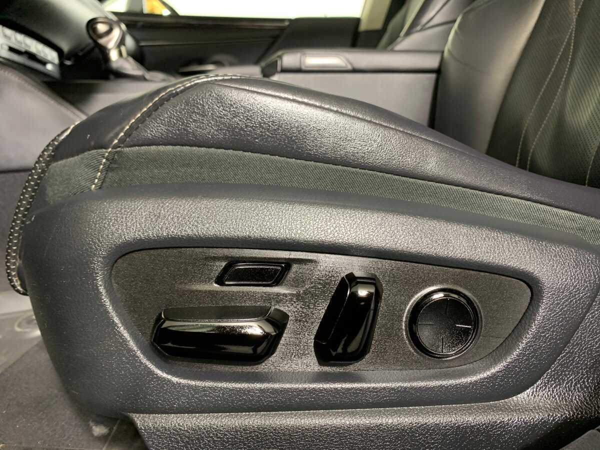 Б/У Лексус ЕС 2018 года. Фото: #14