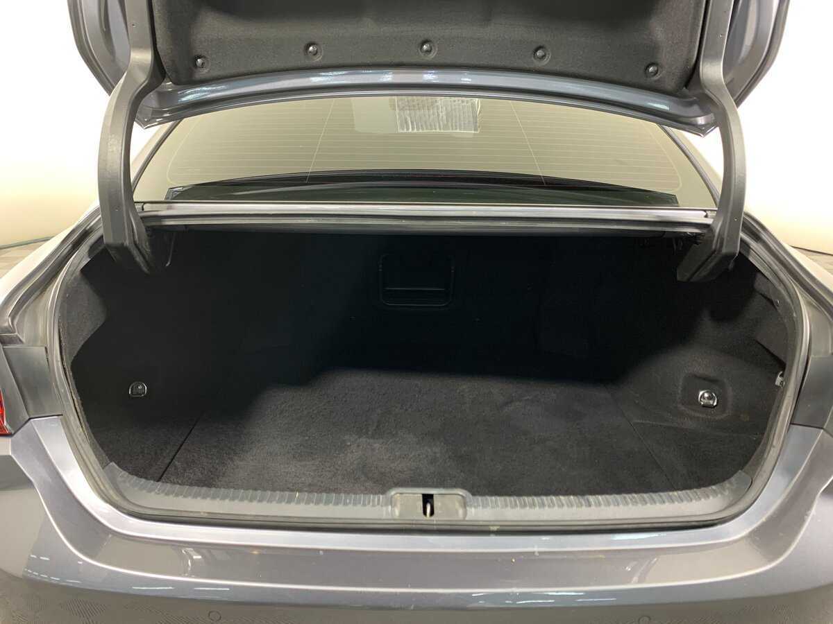 Б/У Лексус ЕС 2018 года. Фото: #18