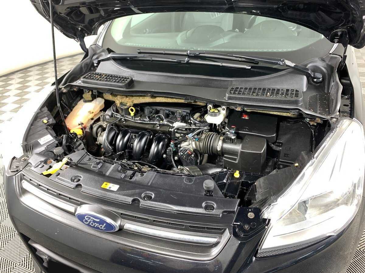 Б/У Форд Куга 2015 года. Фото: #9