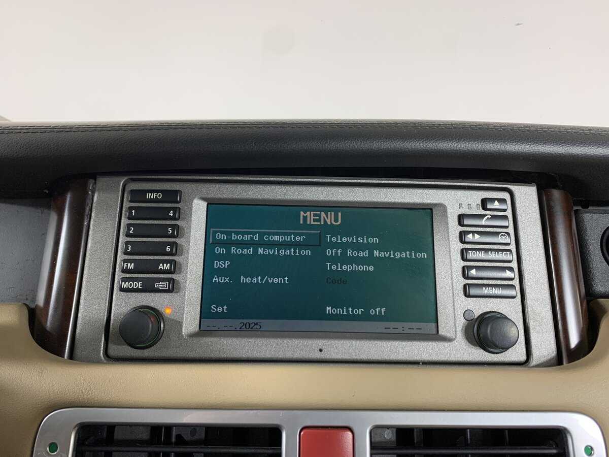 Б/У Лэнд Ровер Рэнж Ровер 2004 года. Фото: #11