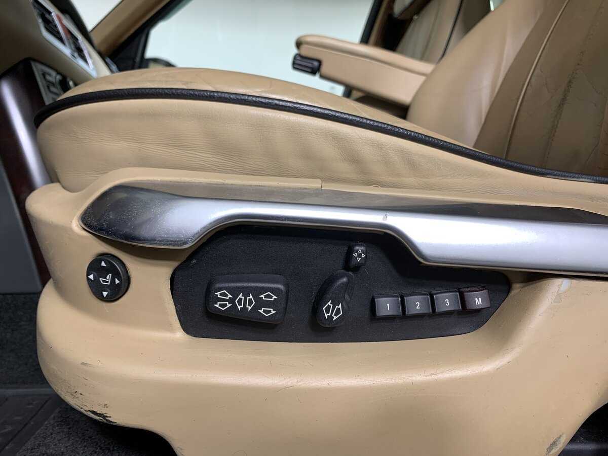 Б/У Лэнд Ровер Рэнж Ровер 2004 года. Фото: #12