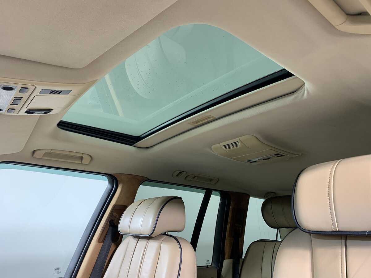 Б/У Лэнд Ровер Рэнж Ровер 2004 года. Фото: #14