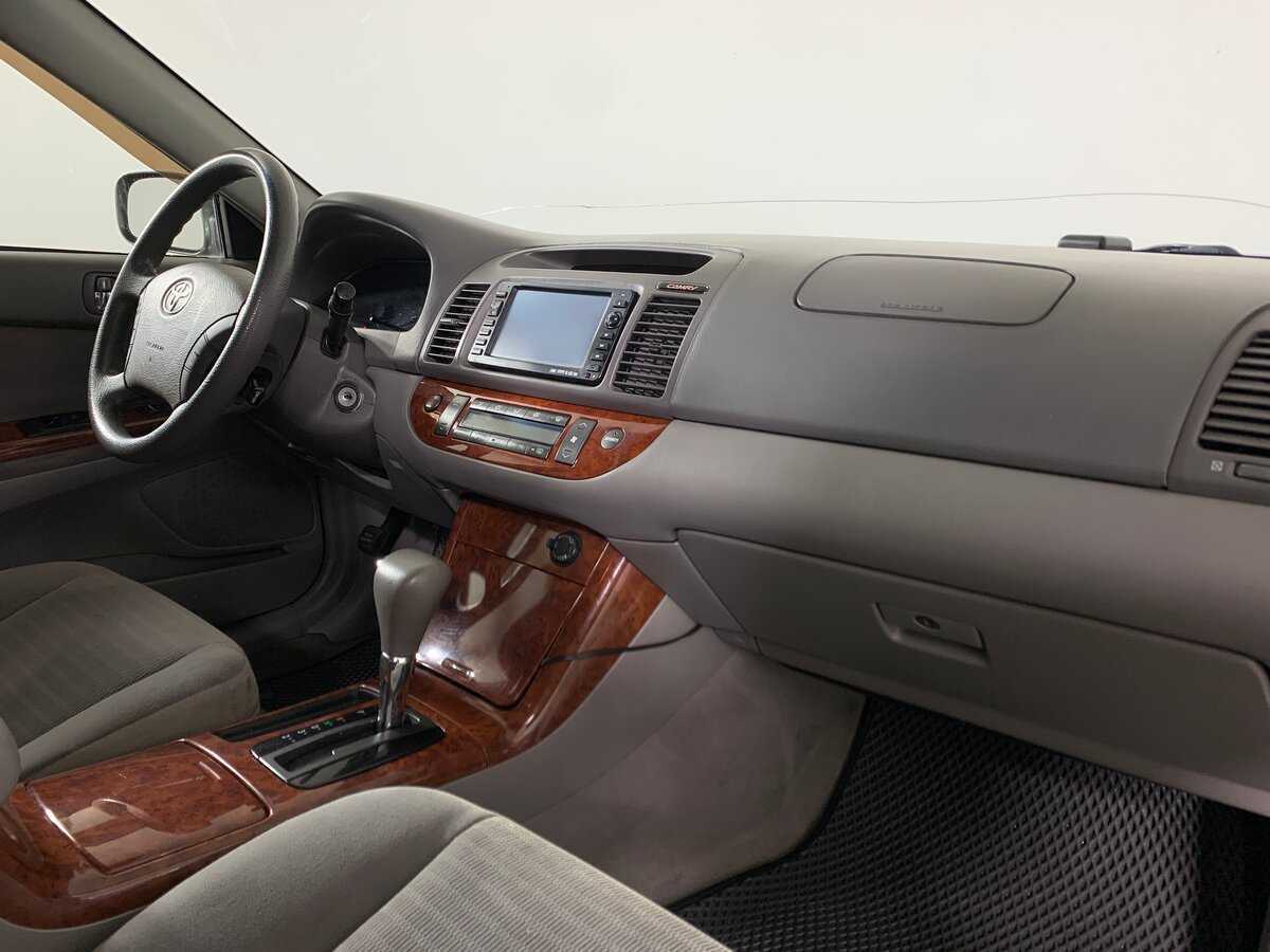 Б/У Тойота Камри 2004 года. Фото: #10