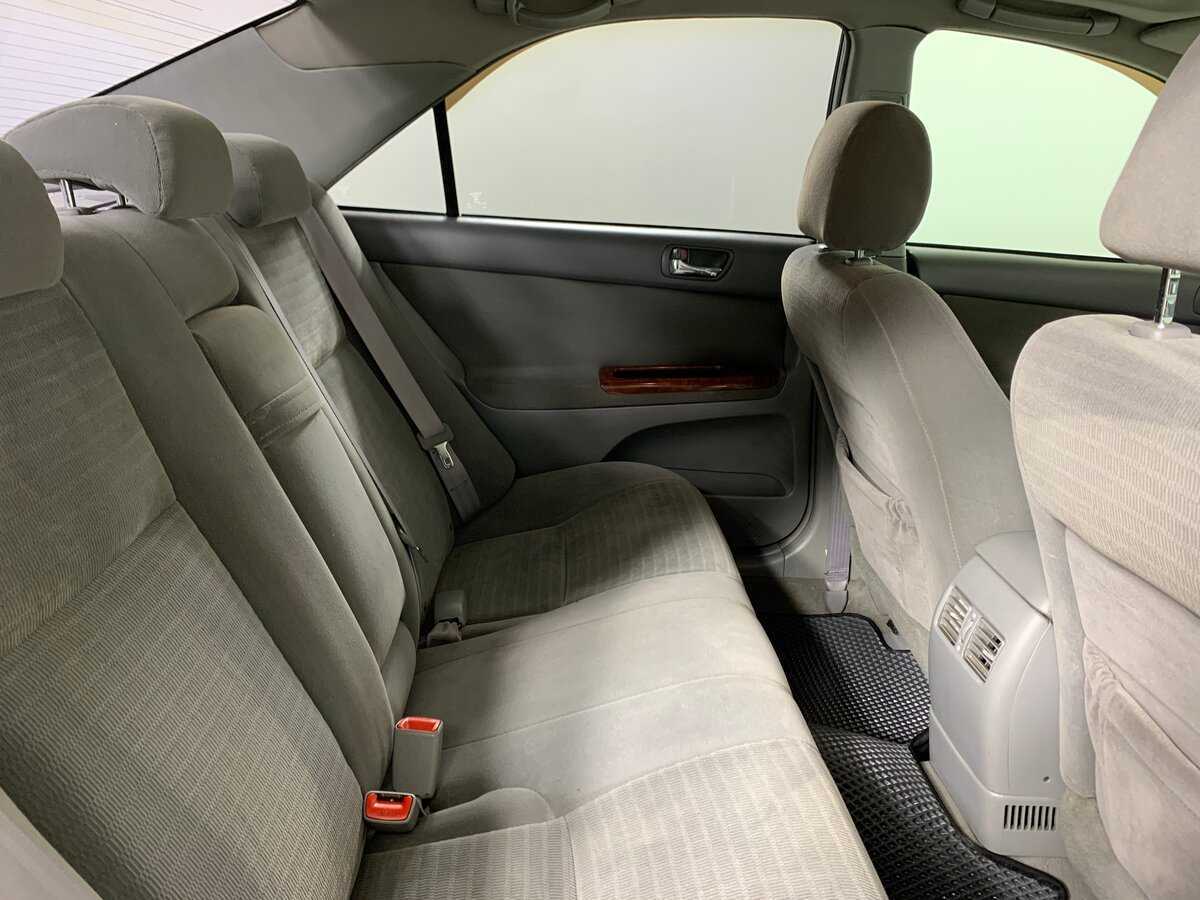 Б/У Тойота Камри 2004 года. Фото: #14