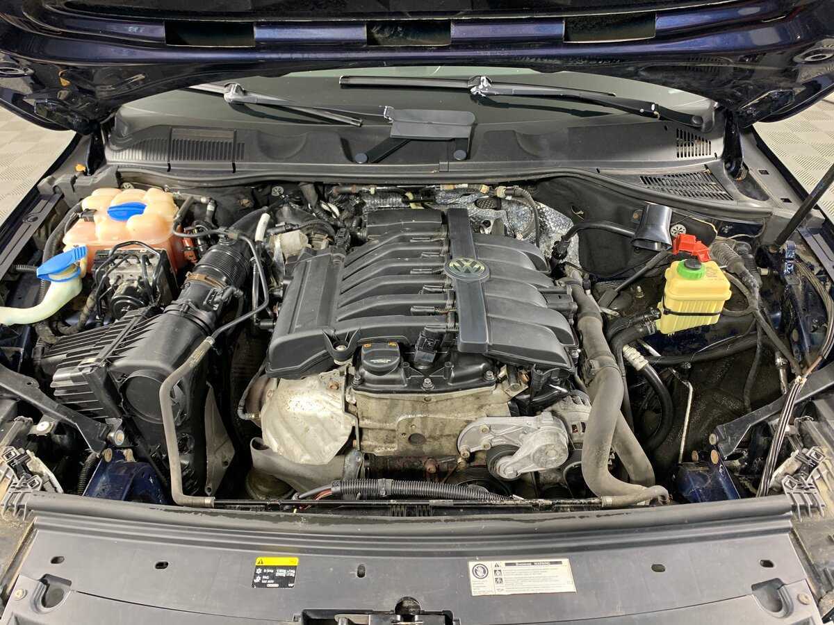 Б/У Фольксваген Туарег 2013 года. Фото: #10