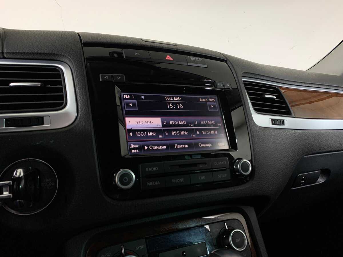 Б/У Фольксваген Туарег 2013 года. Фото: #15