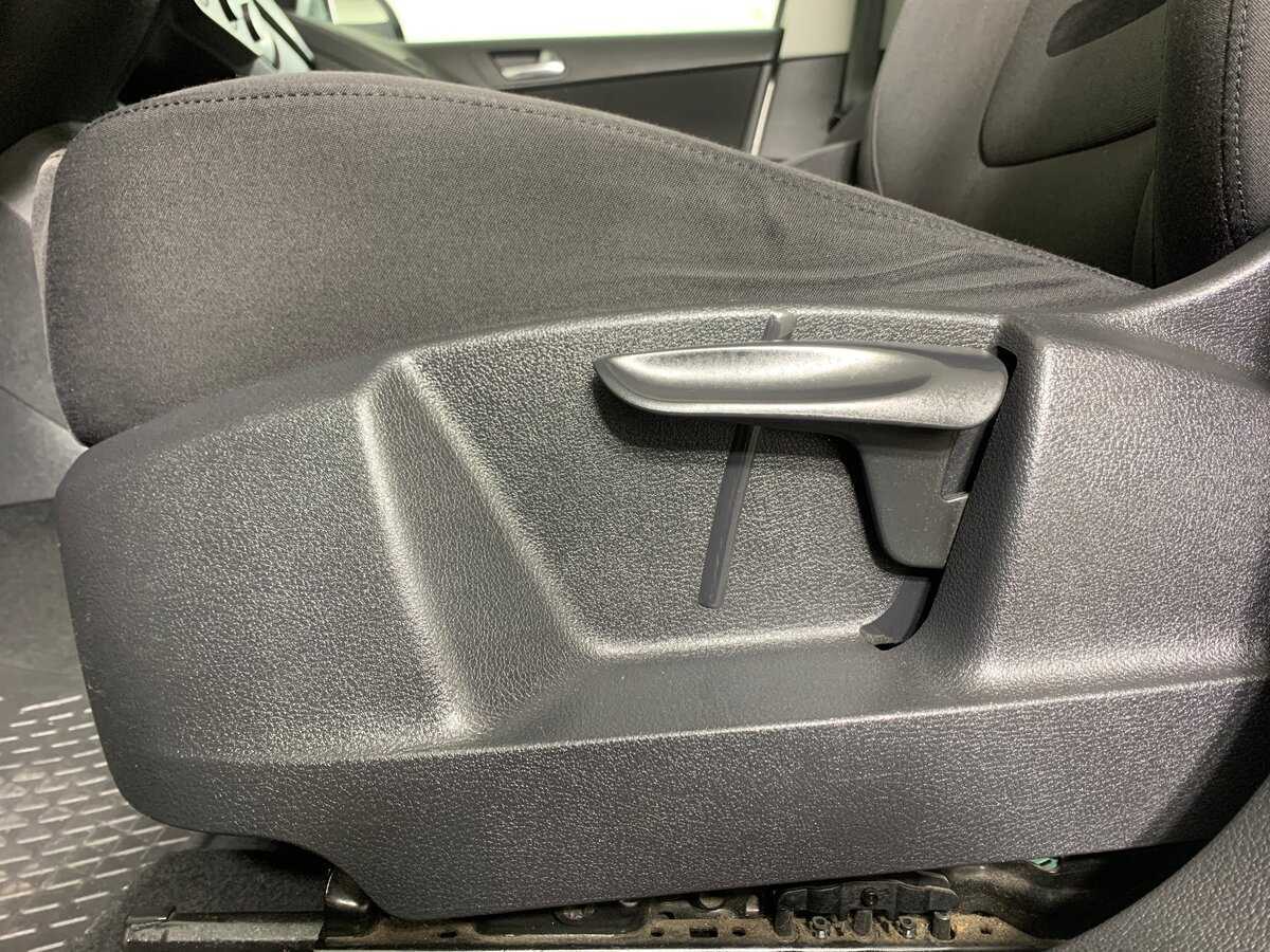 Б/У Фольксваген Тигуан 2009 года. Фото: #16