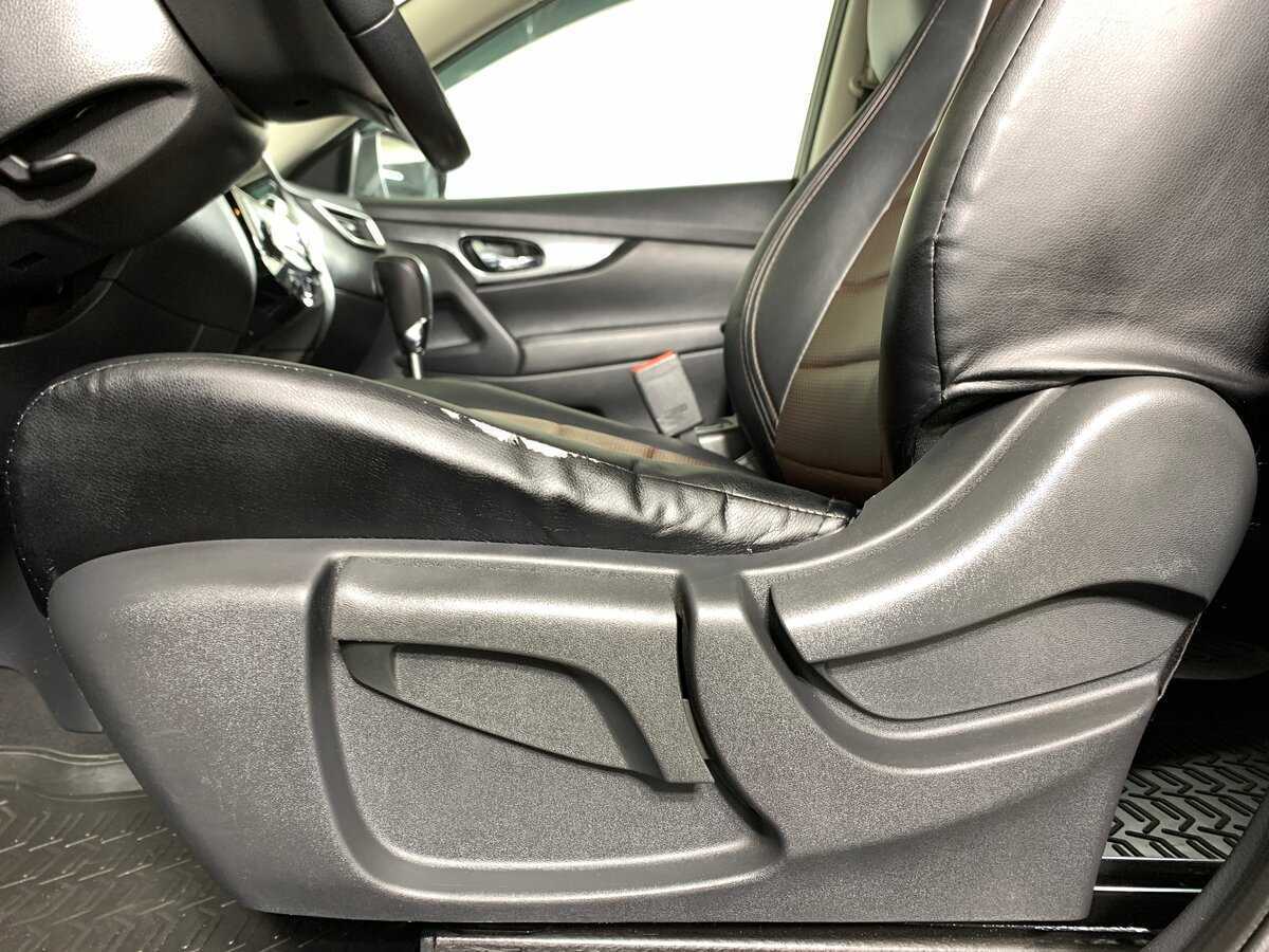 Б/У Ниссан Икс-Трейл 2015 года. Фото: #16